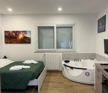 Zona XXV Vallerano Hotel | EKOTEL