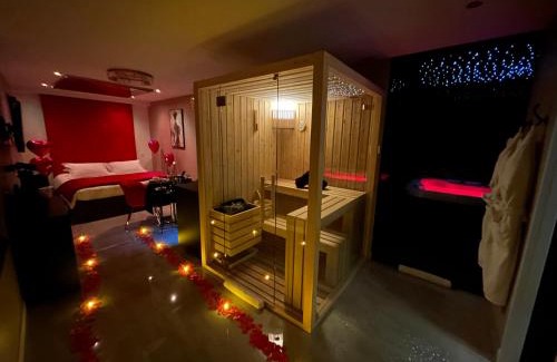 Montblanc Hotel | ELÉGANCE & SPA - chambre d'hôtes avec sauna et jacuzzi privatif