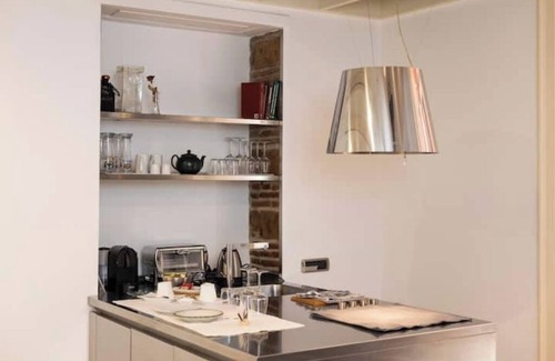 Quartieri Spagnoli Apartment | Eléonore's dream