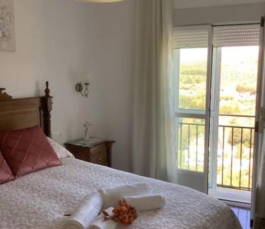 Setenil de las Bodegas House | El Aroma del Dulce