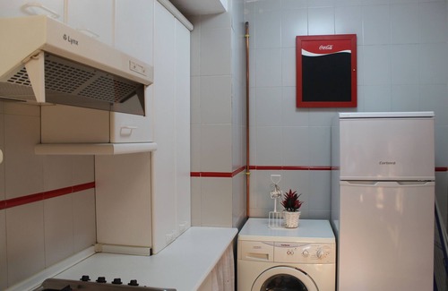 Toledo City Center Apartment | "El Balcón del Tajo". Historical Center. Parking. Puy du Fou