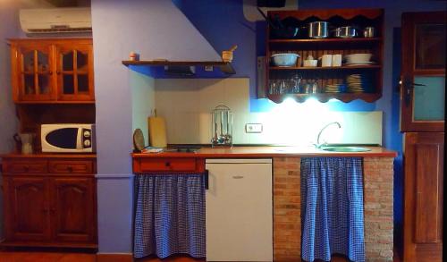 Hervas House | El Canchal de la Gallina -Cafetería - Aparcamiento gratis - Jacuzzi