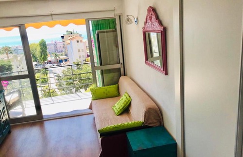 Carihuela Apartment | El capricho de Cristy&Elena