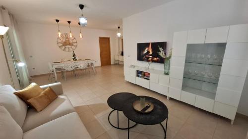 Costa de Antigua Apartment | El Castillo Golf Salinas-WiFi