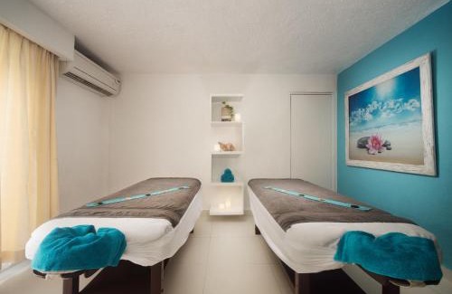 Cozumel Resort | El Cid La Ceiba Beach