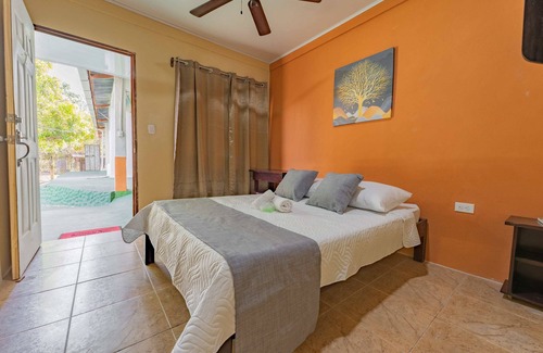 Canas Dulces Bed & Breakfast | El Cocobolo Food&Rest Room 2 B&B Wifi A/C Pkg