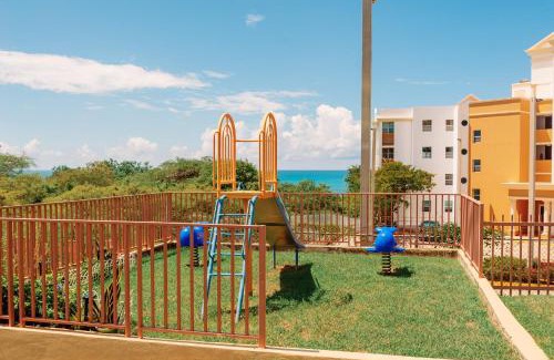 El Combate House | El Combate Condos, Enjoy Ocean Views and Pool Fun