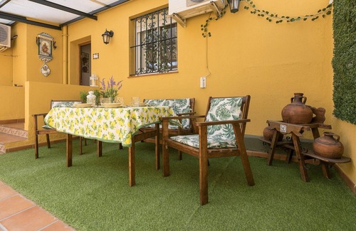 San Roque House | El Cortijo - Apartment With Free Wifi