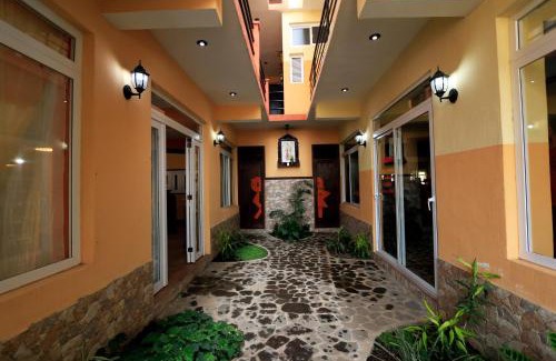 San Pedro La Laguna Hotel | El Delfin Hotel y Restaurante