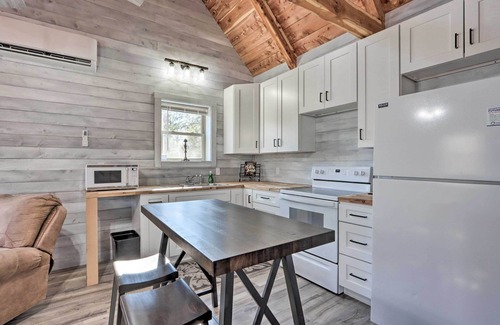 El Dorado Springs Cabin | El Dorado Springs Cabin: Near Trails & Parks!
