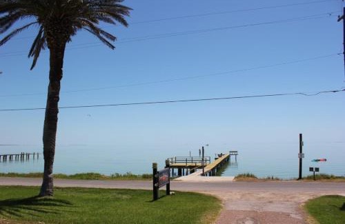 Fulton House | El Flamingo - Sun Harbor Cottage #5
