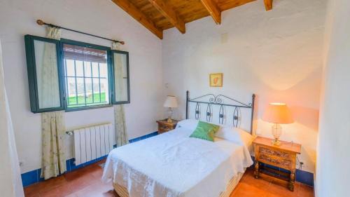 El Bosque House | El Garrotal - El Vino El Bosque by Ruralidays