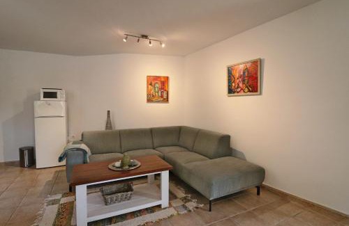 Algarinejo Apartment | El Granero at Molino la Ratonera