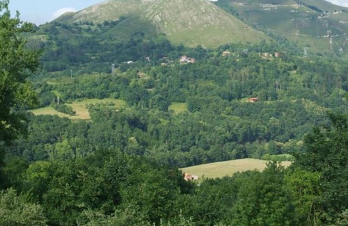 San Juan de Parres House | El Llugar 1, Disconnect in the Picos de Europa 1.5 km from Cangas de Onis