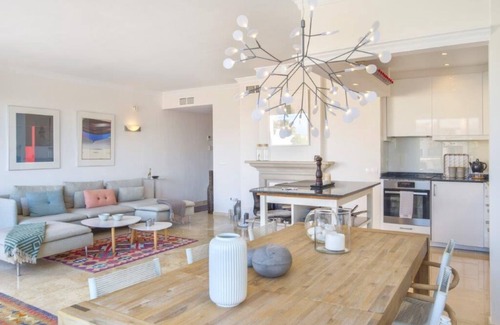 Marbella House | El Manantial De Santa Maria, Elviria. 2 bedroom apt. Luxury apt. to. renovated.