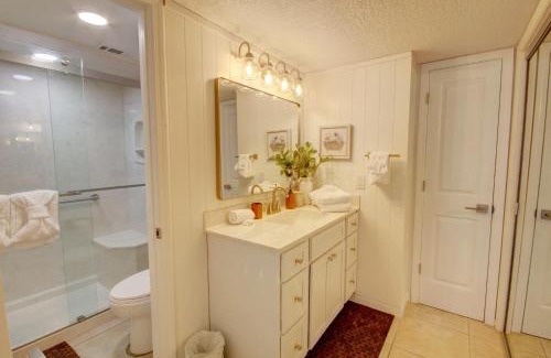 Foley Apartment | El Matador 339 - FREE ACTIVITIES! Your stay includes $761.00 in complimentary activities.