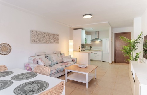 Palm-Mar Apartment | El Mocan Deluxe House - Padel, Pool & Terrace
