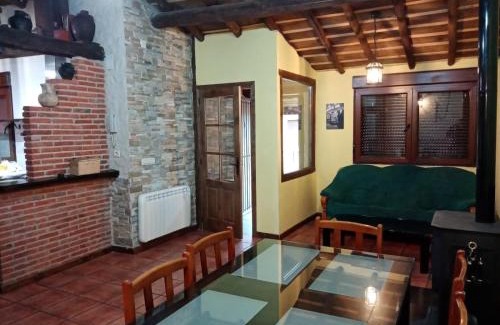 Sequeros Apartment | EL MOLINO