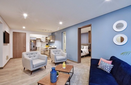 Cali Apartment | El Peñon - 3-Bed Jacuzzi Pad with Fast 300MB WiFi