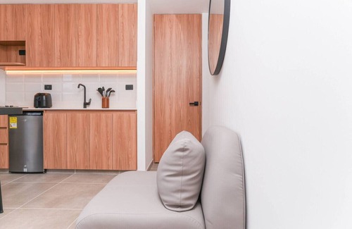 San Diego Apartment | El Poblado: 1BR + Jacuzzi + WiFi
