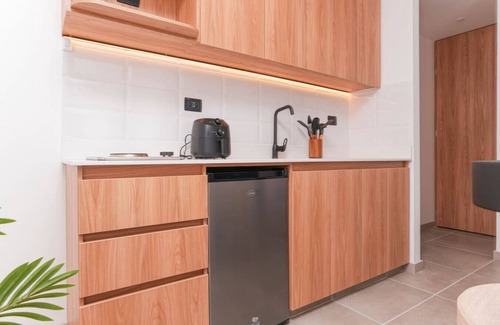San Diego Apartment | El Poblado: 1BR + Jacuzzi + WiFi