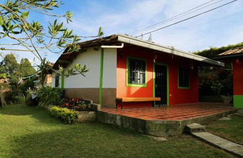 Marinilla House | EL RETORNO