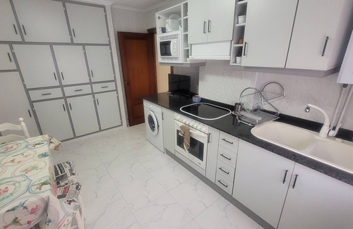 Gijon Apartment | EL Trasgu DE Laviada a 300m Playa, Puerto, Acuario