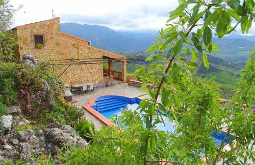 El Gastor Ski Chalet | El Valle Dorado