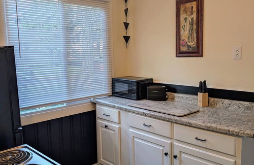 Saint Marys  Allen County House | El Verde Escape