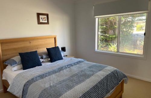 Waterhouse House | Elandra House - WiFi pet friendly outside