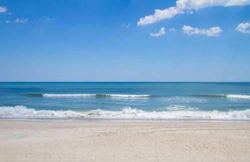 North Carolina Coast House | Elanora by Carolina Beach Realty