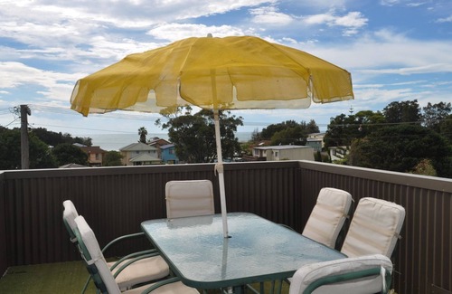 Culburra Beach House | Eleanor the Pet friendly Beach Cottage
