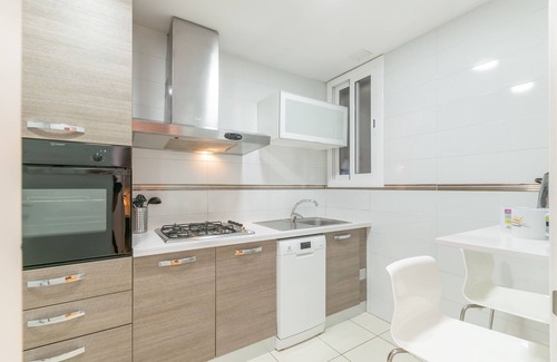 La Sagrada Familia Apartment | ELEGANCE : Apartment with 4 bedrooms and 2 bathrooms, fully equipped.