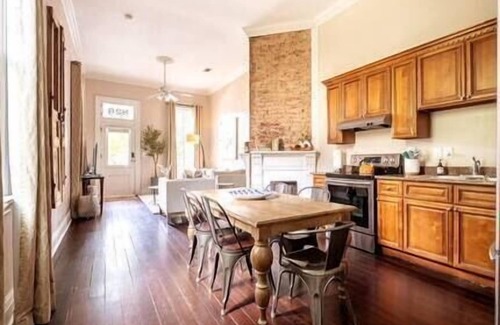 Faubourg Delachaise House | Elegance on Magazine St., as seen on HGTV, Elegance on Magazine St. as seen on HGTV