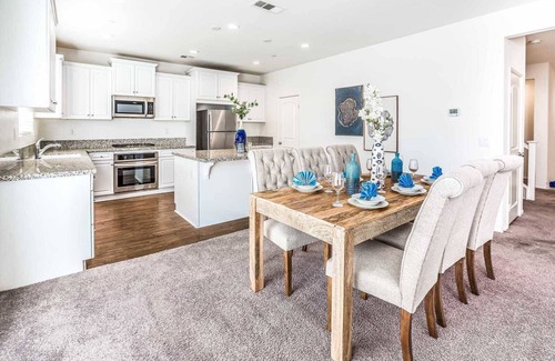 Ontario House | Elegance on Newton #41475