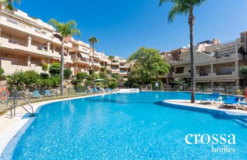 New Golden Mile Apartment | Elegance & Peace, Sunny Terrace, Toscana Hills