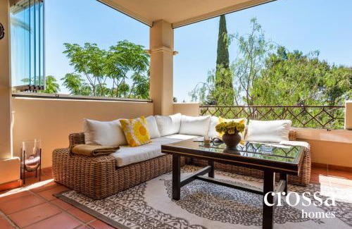 New Golden Mile Apartment | Elegance & Peace, Sunny Terrace, Toscana Hills