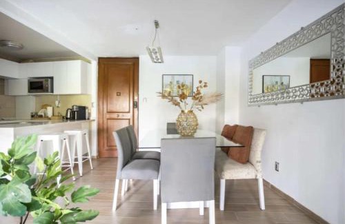 Colonia Cuauhtemoc Apartment | Elegancia urbana cerca del Angel de Independencia y Reforma centro