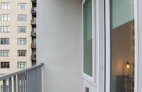 SoNo Apartment | Elegant 1 bed apartment located in SoNo neighborhood