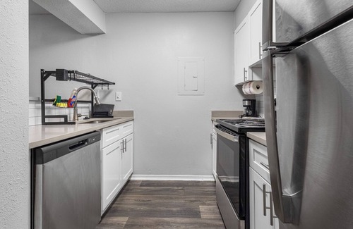 Smyrna Apartment | Elegant 1 bed retreat near the bedroom