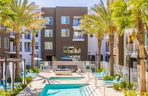 Fremont Condo | Elegant 1BR Condo w Stunning Outdoor Pool in Fremont