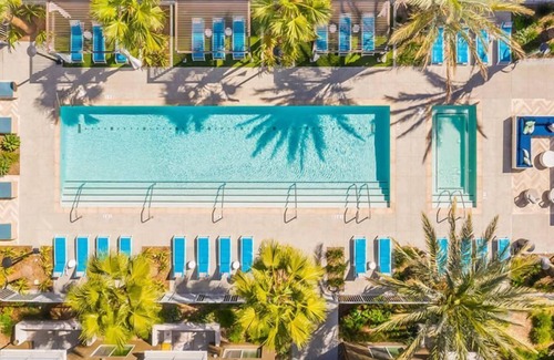 Fremont Condo | Elegant 1BR Condo w Stunning Outdoor Pool in Fremont