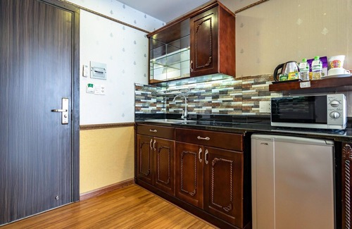 Phu My Hung House | Elegant 1BR Hideaway | Prime SECC Location