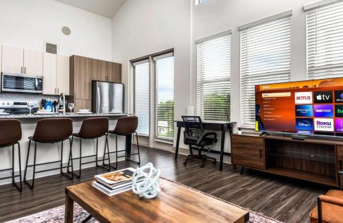 Fort Worth Apartment | Elegant 2 BD2 BA Retreat Ideal for Comfort Style