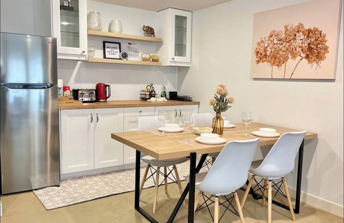 Cranston Apartment | Elegant 2 Bdr suite with cozy Fireplace & Privacy.