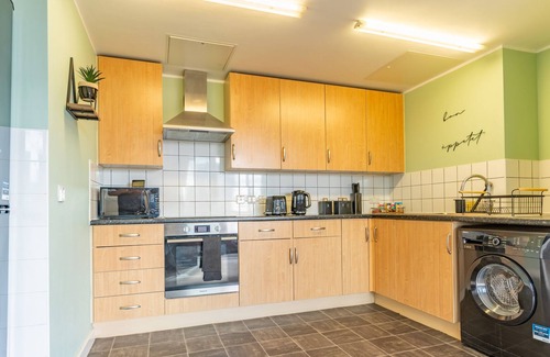 Highbury West Apartment | Elegant 2-Bed Suite next to Emirates Stadium