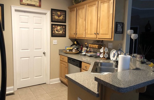 Athens House | Elegant 2 Bedroom for UGA Football!