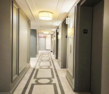 Bloor-Yorkville Apartment | Elegant 2BR & 2BA Retreat in Prime Yorkville, Downtown