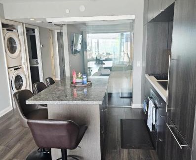 Bloor-Yorkville Apartment | Elegant 2BR & 2BA Retreat in Prime Yorkville, Downtown