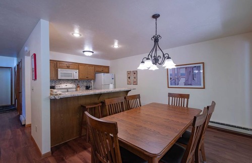 Baileys Harbor Condo | Elegant 2BR Condo with Lake View, Balcony, and Fireplace